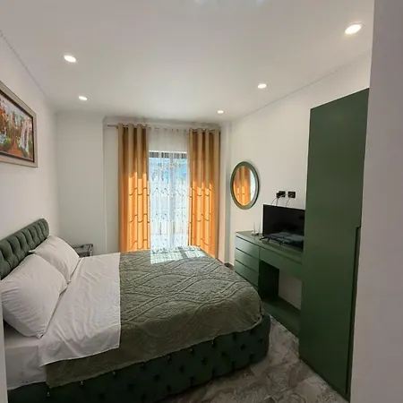 Aparthotel Crown Golem (Tirana)