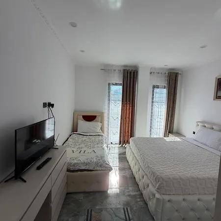 Aparthotel Crown *